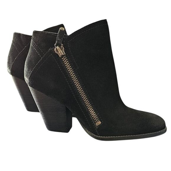 Dolce Vita  Highlander Bootie Black Suede Asymmetrical side zipper 9.5 NIB - Picture 9 of 15